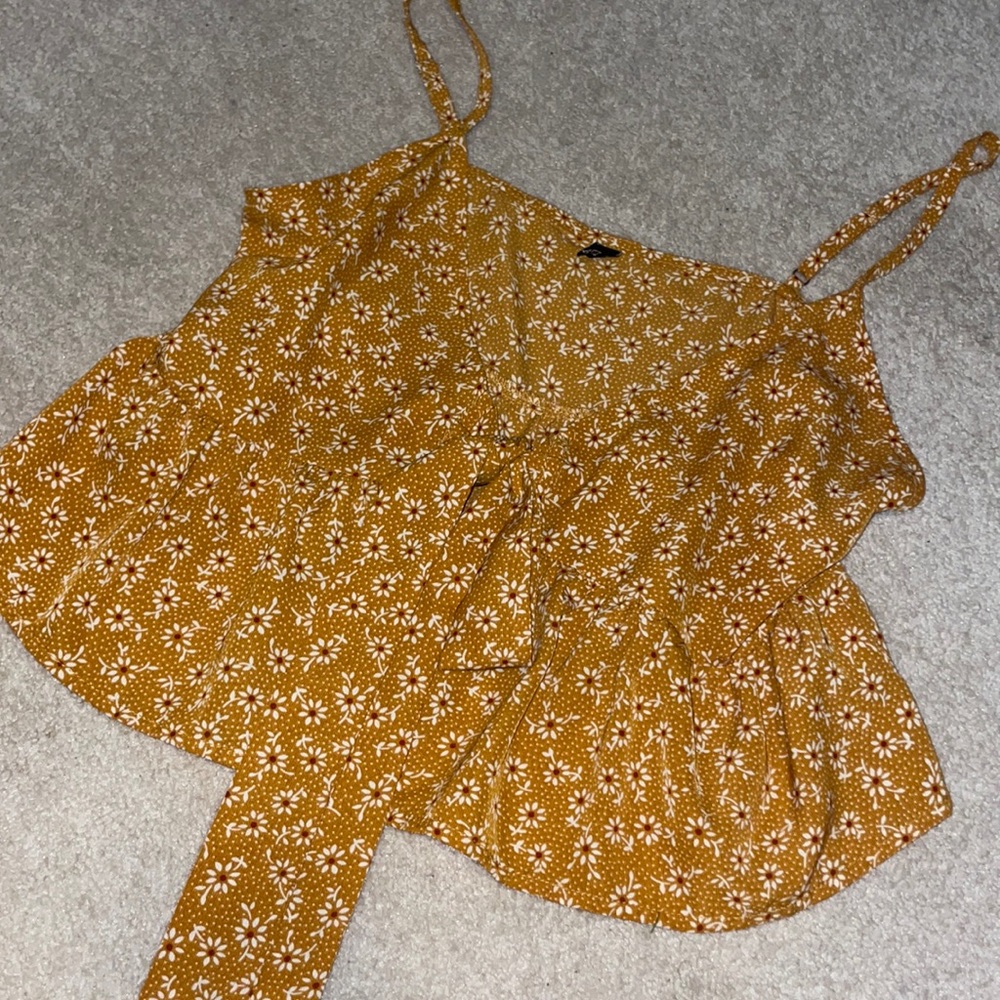 Women’s cropped tank